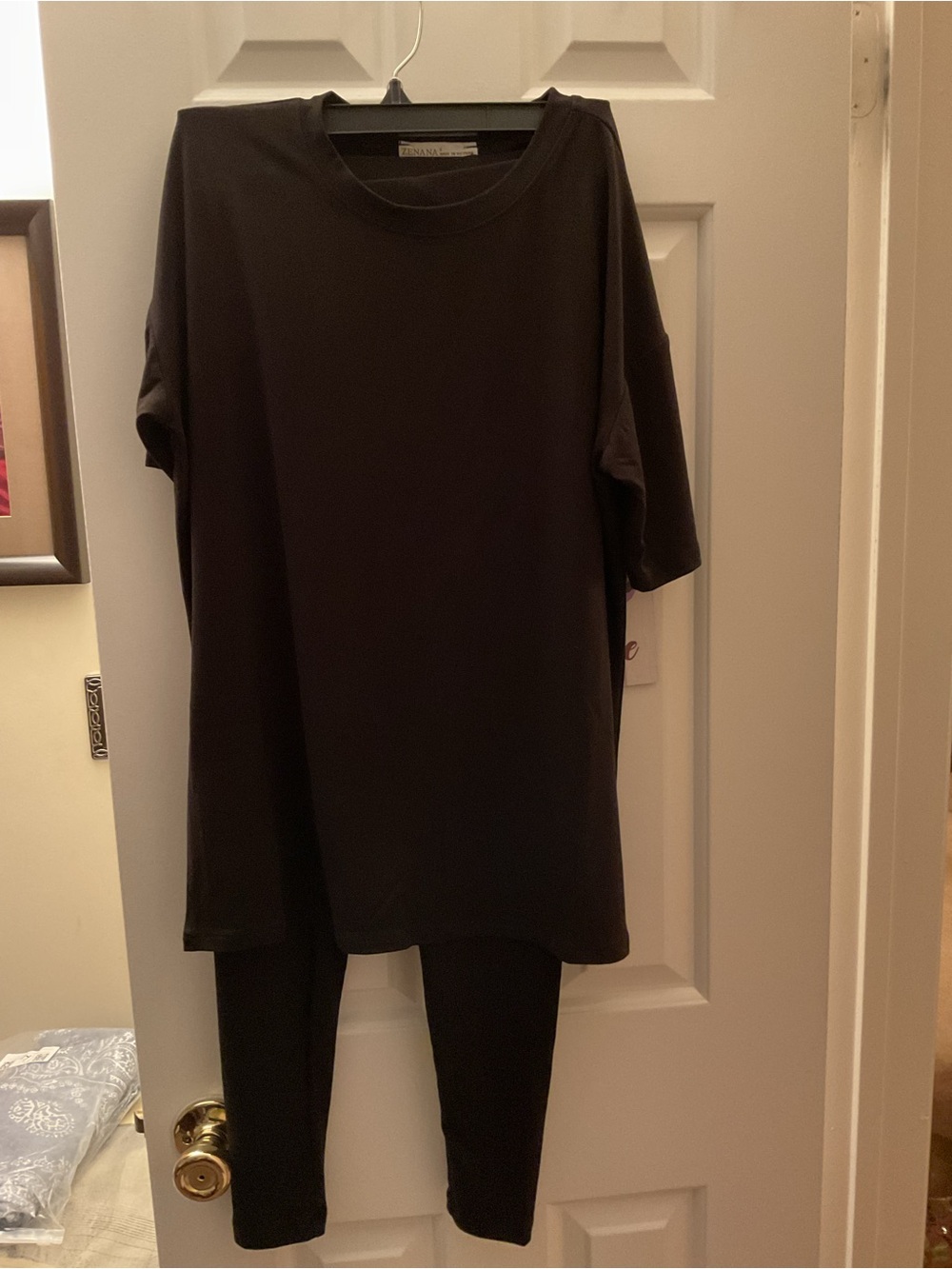 Zenana Black Tunic Top & Leggings Set